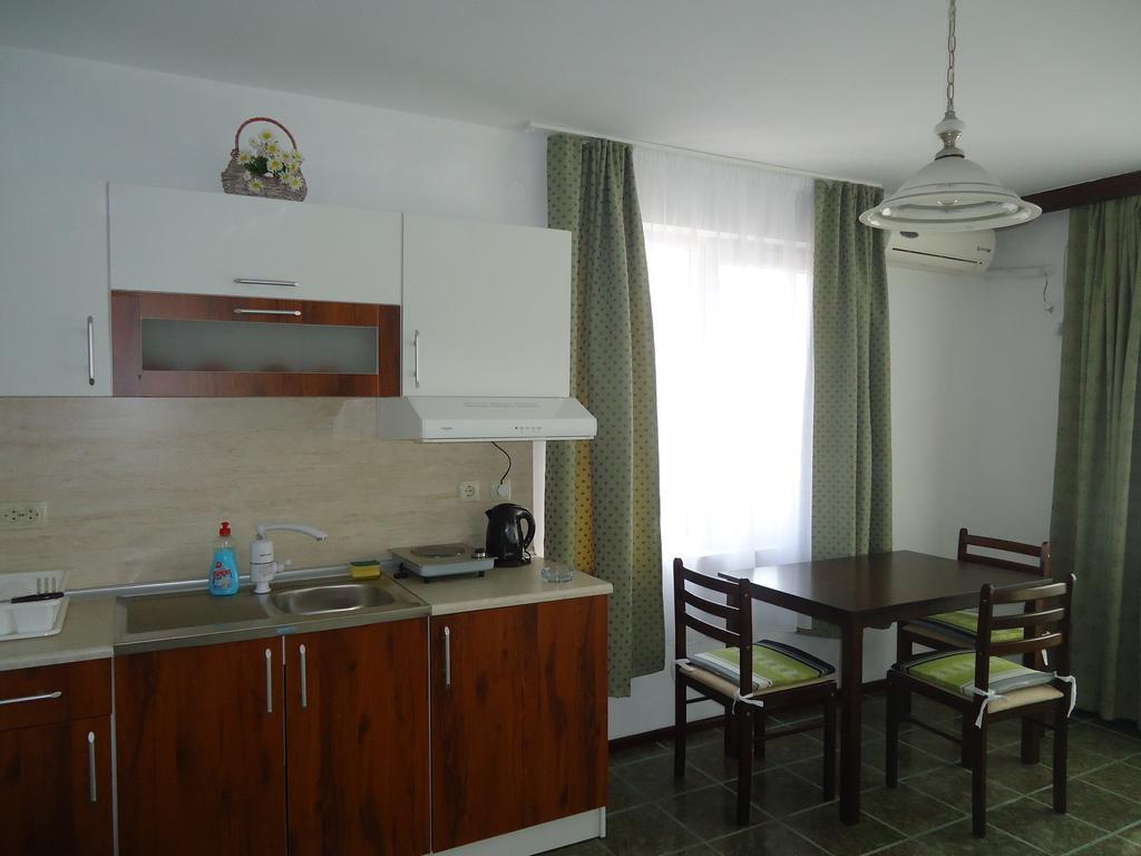House Prodanovi Sozopol Ruang foto